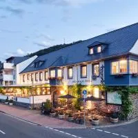 Weinhaus Fries, hotelli kohteessa Kattenes