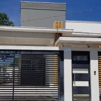 Casa ampla e confortável próximo ao centro, hotel near Corumba International Airport - CMG, Corumbá