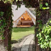 The White Dove Bed and Breakfast and Bell Tents 1, hotel in Newark upon Trent