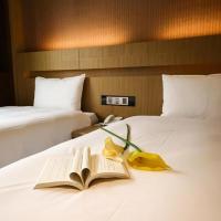 Talmud Hotel Tainan, hotel di Tainan