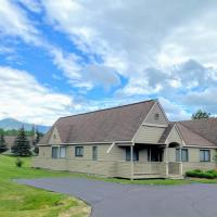 F4 Warm Fairway Village Townhome mountain views and large lawn So much to do, hotell i Carroll