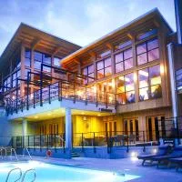 Brentwood Bay Resort - Adults Only - 16 and Older, отель в городе Brentwood Bay