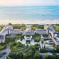Crowne Plaza Hailing Island by IHG، فندق في يانغجيانغ