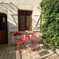 Gîte Cour-sur-Loire, 4 pièces, 6 personnes - FR-1-491-30