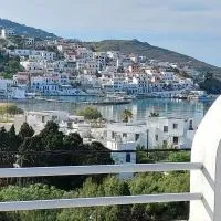 Villa Arni Andros - Βίλα ΑΡΝΗ, ξενοδοχείο στο Μπατσί