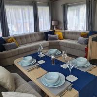 The Tiddler - Plot 101, Woodlands Lodge Retreat, New Quay, West Wales