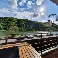 Römerstube Apartments & rooms, hotel u gradu Ediger-Eler
