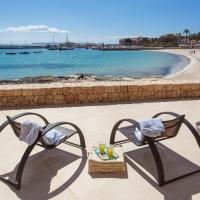 Es tur&oacute;, luxury beachfront apartment in Colonia San Jordi, hotel en Colonia de Campos