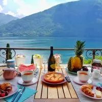 Fabulous view on the Lake, hotel v destinaci Valsolda