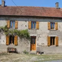 Chambre d'hôtes de puy faucher, hotell i Arrènes