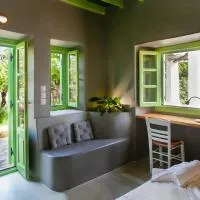 Phlea Farm Studios, hotel ad Alinda