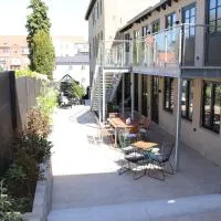 Hotel Petite B&B，哈德斯萊夫的飯店