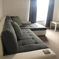The Castle Lodge, hotel a Tredegar