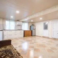Cozy apartment near Kobuleti with mountain view, hotel i Kobuleti