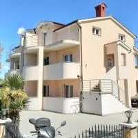 Appartments D&D、ペロイのホテル