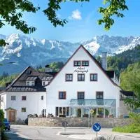 Hotel garni Alpengruss, hotel v destinaci Garmisch-Partenkirchen
