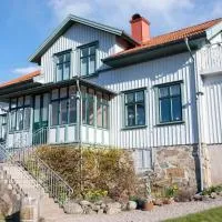 Prästgårdens Pensionat, hotel v destinaci Mollösund
