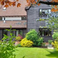 Cowpasture Barn B&B, hotel in Eye