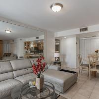 Cozy Condominium In Quiet Gated Community in Palm Beach Lakes condo