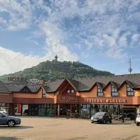garni Hotel ASAS***, hotelli kohteessa Most