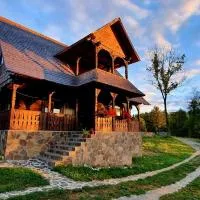Cununa Văilor, hotel Deszén