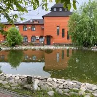 Гостинний маєток, hótel í Myla