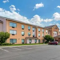 Comfort Inn & Suites Farmington - Victor, hôtel à Farmington