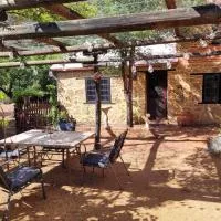 The Gate House, 2 storey Historic Accommodation with mod cons, hotel em Hoddy Well