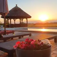 Tisza White House – hotel w mieście Tiszaszőlős