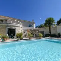 CASA UPUPA, מלון בMontreuil