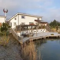 Villa Feniksas – hotel w mieście Poškai