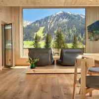 Spycher - Chalets für 2 – hotel w mieście Riezlern