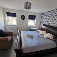 Superking Bedroom Close To The A30 Camborne