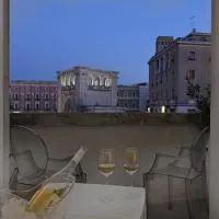 Luxury House Lecce Piazza Sant'Oronzo -Le mie 3 Suites- Suite La finestra sul Vicolo "Windows in a alley"- Suite Il balcone sulla Colonna di Sant'Oronzo "Balcony on Sant'Oronzo Column"- Suite Il balcone sul Sedile di Lecce "Balcony on Sant'Oronzo Square"