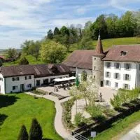 Château Salavaux, hotel din Salavaux