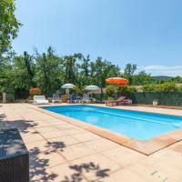 Villa de 3 chambres avec piscine privee et jardin clos a Rocbaron, hôtel à Rocbaron
