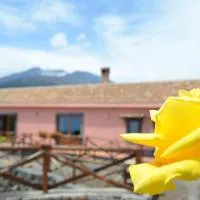 Viesnīca Feudo Magazzeni Etna pilsētā SantʼAlfio