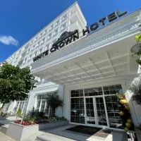 WHITE CROWN HOTEL – hotel w mieście Kamëz