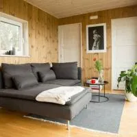 Cosy house by lake, hotel en Saku
