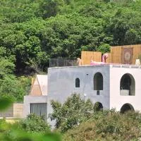 Distant Mountain Forest Wild Luxury Homestay, hotel sa Shenzhen