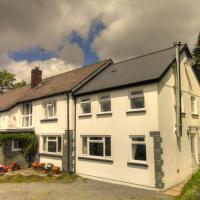 The East Wing @ Lower Broom Farm, hotel in Kilgetty