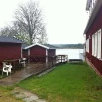 Trehörna Wärdhus & Vandrarhem, hotel em Trehörna