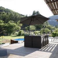 Villa en Campagne Provençale avec piscine
