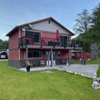 Guesthouse Austria، فندق في Stewart