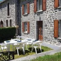 Lodge-Sagne une ferme rénovée au cœur du Cantal à proximité de la station de ski du Lioran, viešbutis mieste Neussargues en Pinatelle