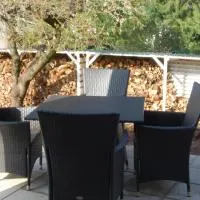 Wohnung mit Kamin Terrasse und Grill in der Nähe von Nürnberg, hotel u gradu 'Burgthann'