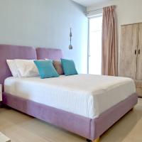 Epipleon Luxury Suites -104- Δωμάτιο 35τμ με βεράντα 35τμ μπροστά στη θάλασσα, hôtel à Káto Platanítis