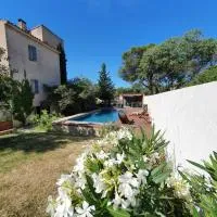 La cigale et la fourmi, hotel a Nîmes