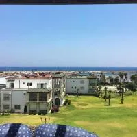 Bel appartement avec vue sur mer à Marina Smir, Hotel in Marina Smir