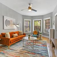 Homey 2BR Unit in Boystown, Steps from Everything